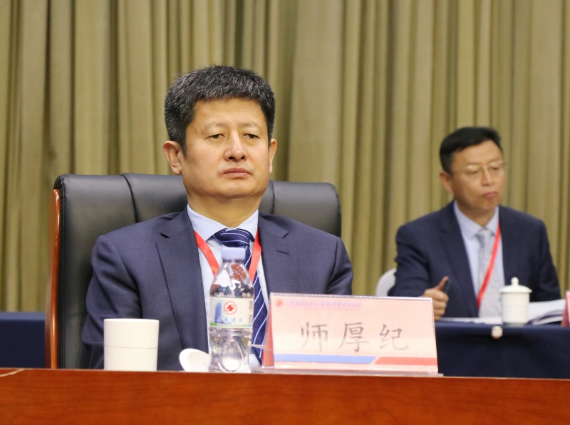 堅守初心拼搏興業 加快構建發展新模式...